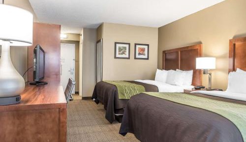 Queen Room with Two Queen Beds - Non-Smoking