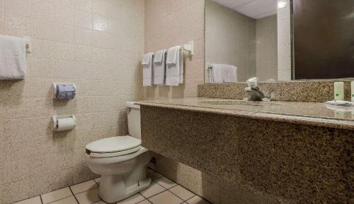 Queen Room - Non-Smoking