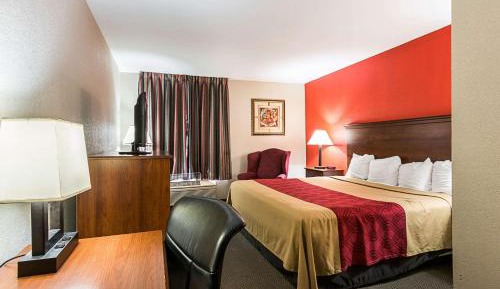King Room - Accessible/Non-Smoking
