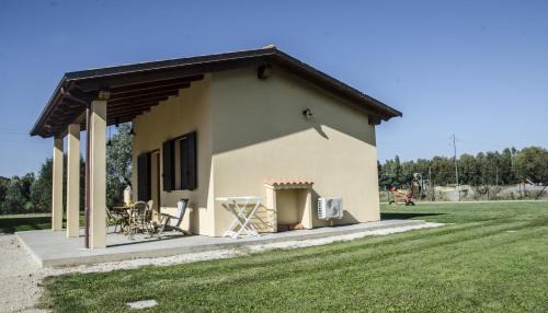 One-Bedroom Bungalow