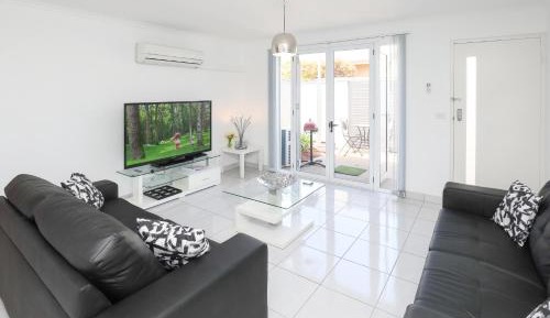 Superior Two-Bedroom Apartment - Nuvo