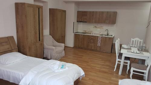 Quadruple Room with Bath