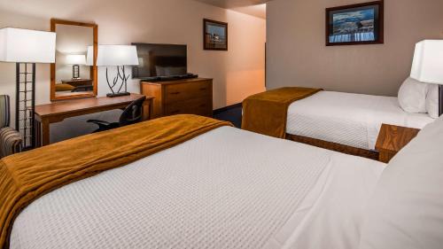 Double Room with Two Double Beds - Harbor View - Non-smoking