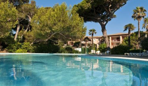 Select Studio (4 People)