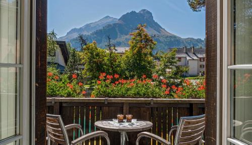 Double Room with Mountain View