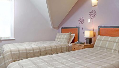 Twin Room - Shower Only