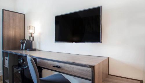 Standard King Non-Smoking