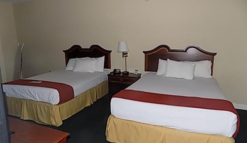 Standard Room with Two Queen Beds