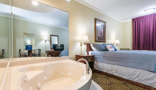 King Room with Spa Bath