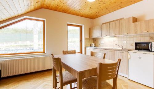 Apartment with Garden View