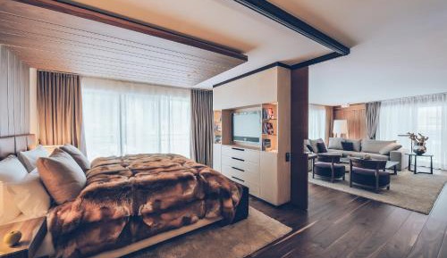 Deluxe Suite (Penthouse)