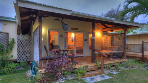 Villa with Garden View