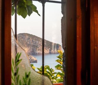 Studio with Balcony