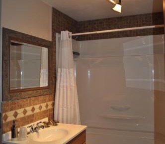 Twin Room with Shared Bathroom