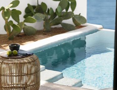 Sunset & Sea View Suite with Pool