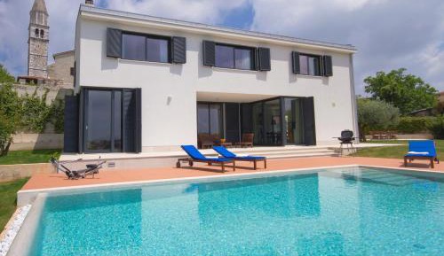 Villa with Sea View