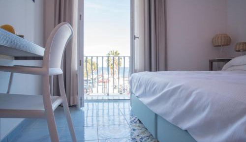 Standard Double or Twin Room with Sea View