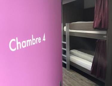 Single Bed in Mixed Dormitory Room