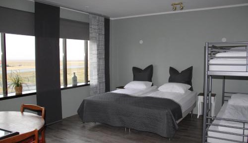 Quadruple Room with Shared Bathroom
