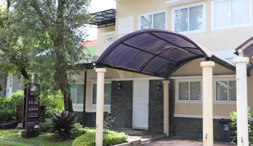 Villa with Garden View