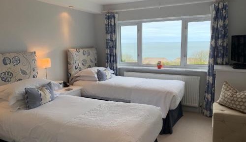 Double or Twin Room with Sea View