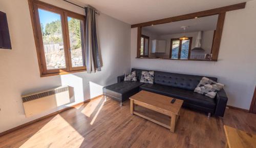 Three-Bedroom Chalet (10 Adults)