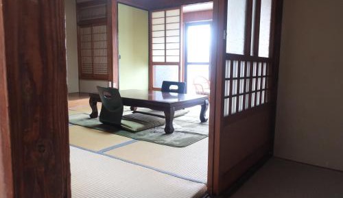 Standard Double Room with Shared Bathroom
