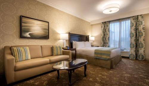 Deluxe King Courtyard