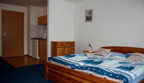 Two-Bedroom Apartment (4 Adults)