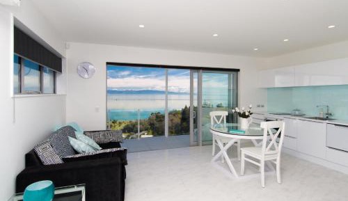 Studio Apartment with Sea View