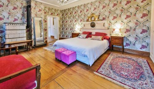 Marie Rose Suite 