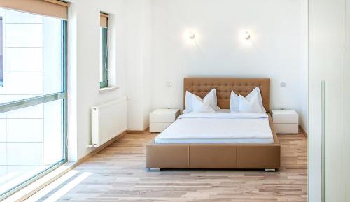 Two-Bedroom Apartment with Promenade View