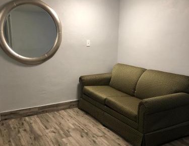 King Suite Non-Smoking