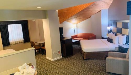 King Suite with Balcony