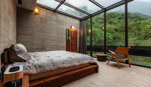 Quadruple Room with Private Bathroom