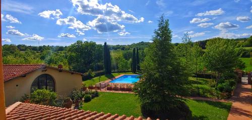 Queen Room with Pool View