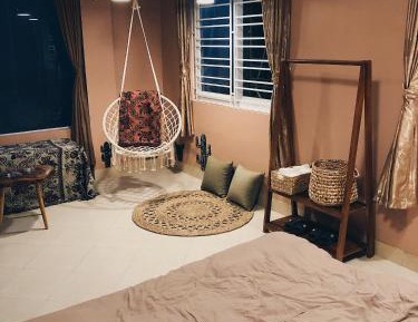 Deluxe Double Room (2 Adults + 1 Child)