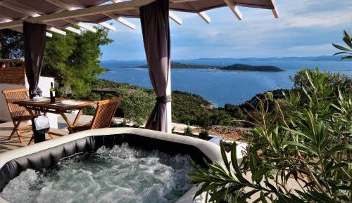 One-Bedroom Villa