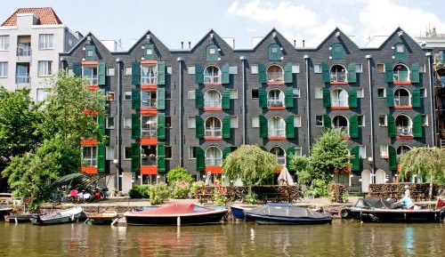 Premium Room with Canal View and Double Bed