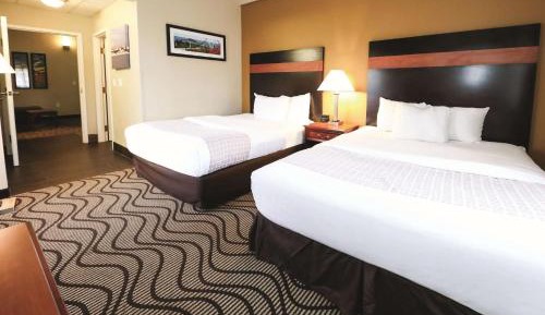 One-Bedroom Deluxe Suite with Two Queen Beds - Non-Smoking