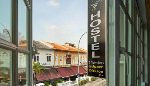 Queen Bed in Mixed Dormitory Room