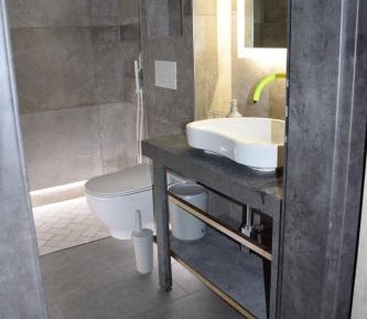 Studio with Mountain View