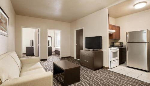 Two-Bedroom Suite  with 2 King Beds, Non-Smoking