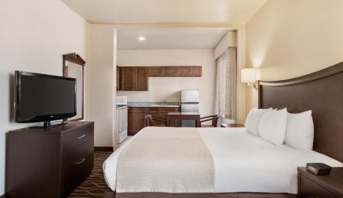 King Studio Suite, Non-Smoking
