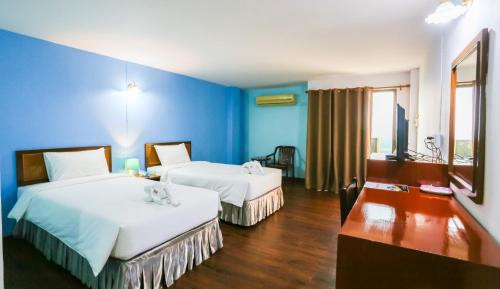 Deluxe Double or Twin Room