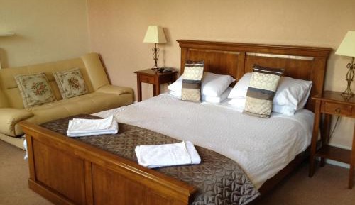 King Room with Sofa Bed