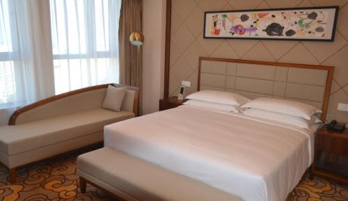 Deluxe Double Room with Bath