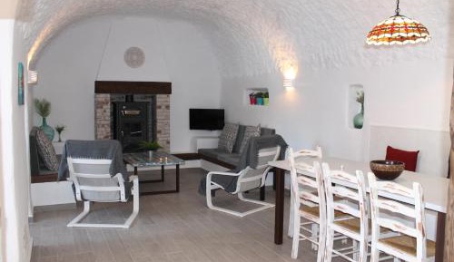 Three-Bedroom Townhouse