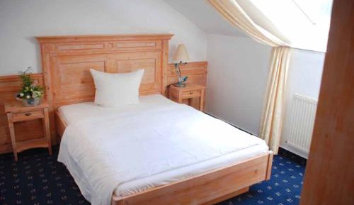 Single Room with Bathroom