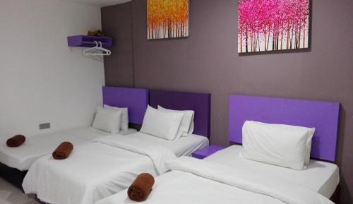 Deluxe Family Room